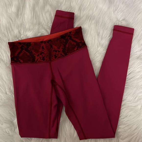 Lululemon Women’s Leggings - Picture 2 of 7